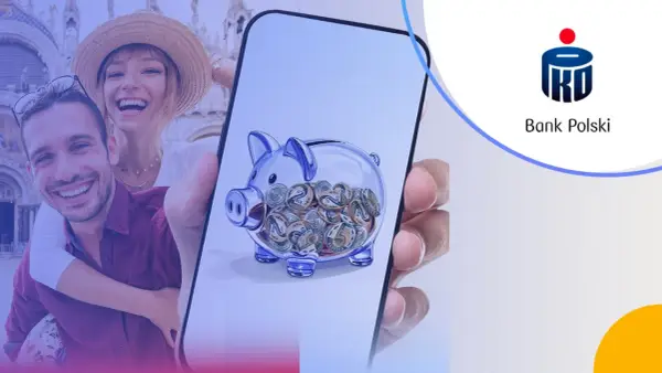 Szczęśliwa para na tle Wenecji, trzymająca smartfon z skarbonką pełną monet. PKO Bank Polski wspiera Twoje marzenia.